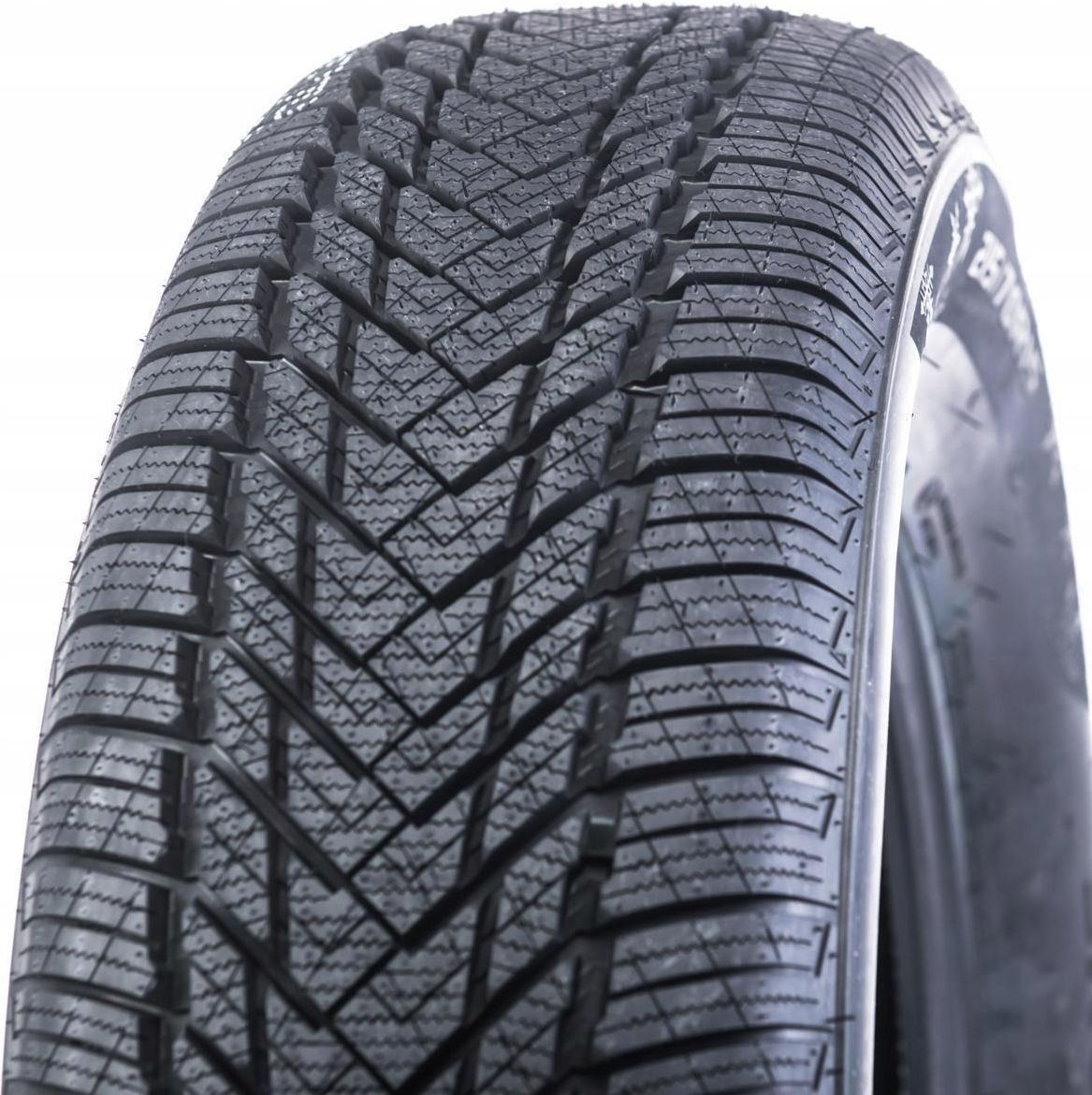 Powertrac SNOWTOUR PRO 215/70R15 tire