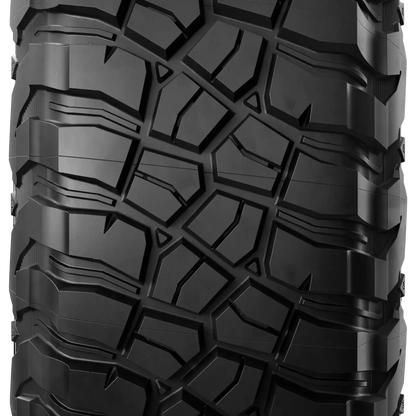 BFGoodrich Mud Terrain T/A KM3 tire — tread close-up