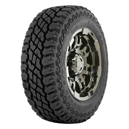Cooper Discoverer S/T MAXX angled view