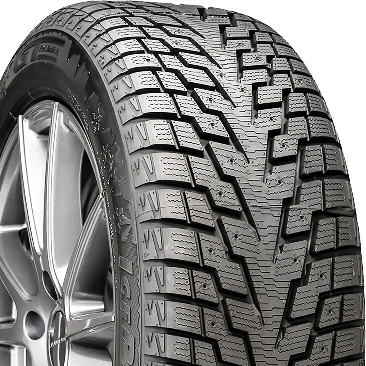 GT Radial ICEPRO3 235/55R18 tire