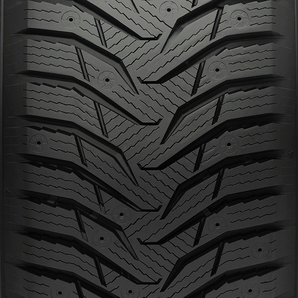 215/70R16 100T KUMHO WINTERCRAFT SUV WS31 BLACK - Winter-Studdable Tire