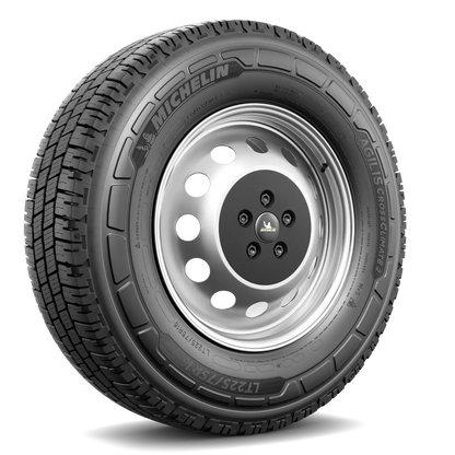 Michelin Agilis Crossclimate 2 tire — three-quarter view