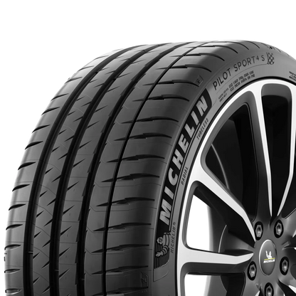 Michelin Pilot Sport 4 S tire — sidewall close-up