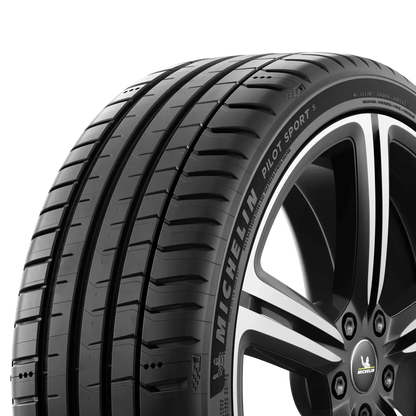 Michelin Pilot Sport 5 tire — sidewall close-up