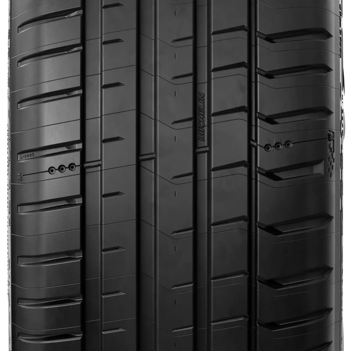 245/45R17 XL 99Y LR2 MICHELIN PILOT SPORT 5 - All-Season Tire