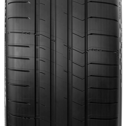 Michelin Pilot Sport S 5 tire — tread close-up